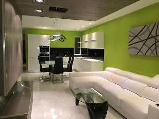 Hotel The Apex 10 2*