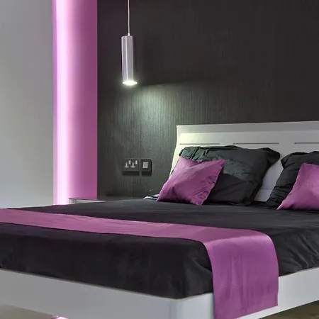 The Apex 10 Hotel